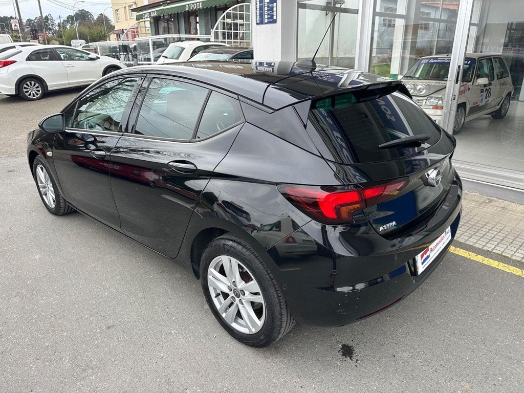 Foto 4 Astra 1.2T SHL 81kW 110CV GS Line