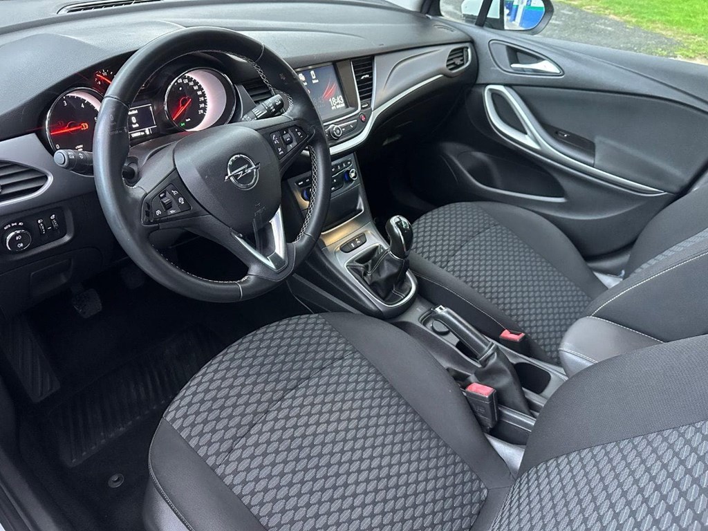 Foto 4 Astra 1.6 CDTi 81kW 110CV Selective