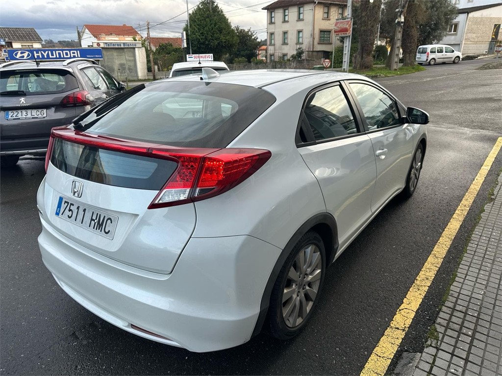 Foto 6 HONDA Civic 1.4 iVTEC Sport