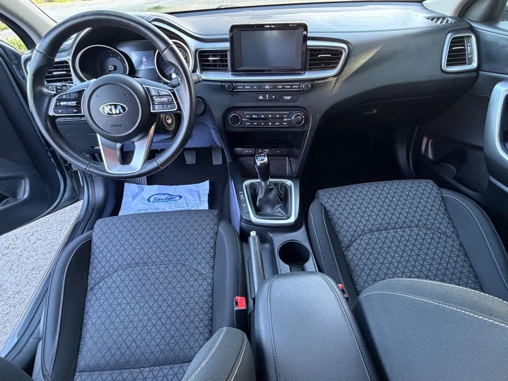 Foto 8 KIA Ceed Tourer Tourer 1.6 CRDi 85kW 115CV Drive