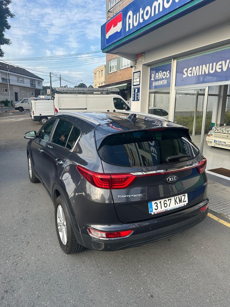Foto 4 KIA Sportage 1.6 GDi 97kW 132CV x-Tech 4x2