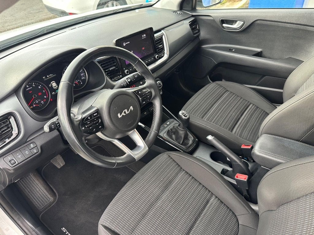 Foto 5 KIA Stonic 1.0 TGDi MHEV iMT Concept