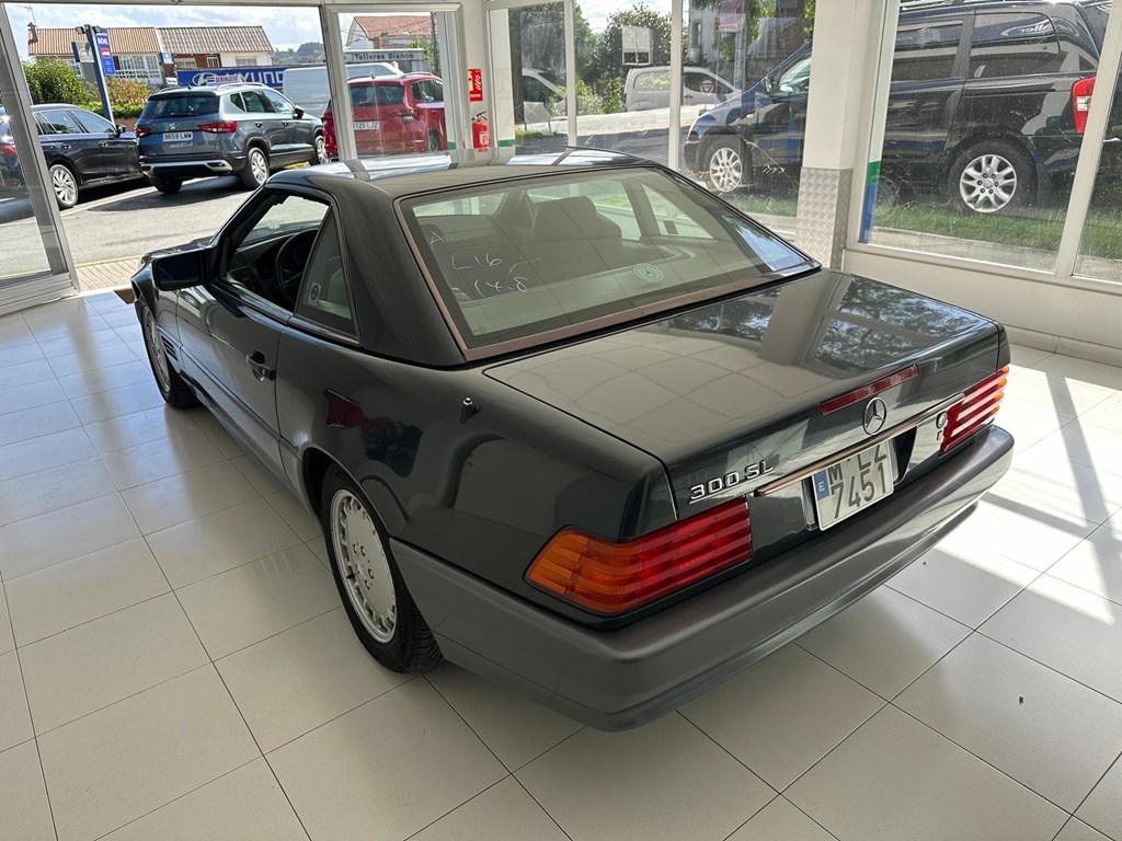 Foto 4 MERCEDES 300 CL