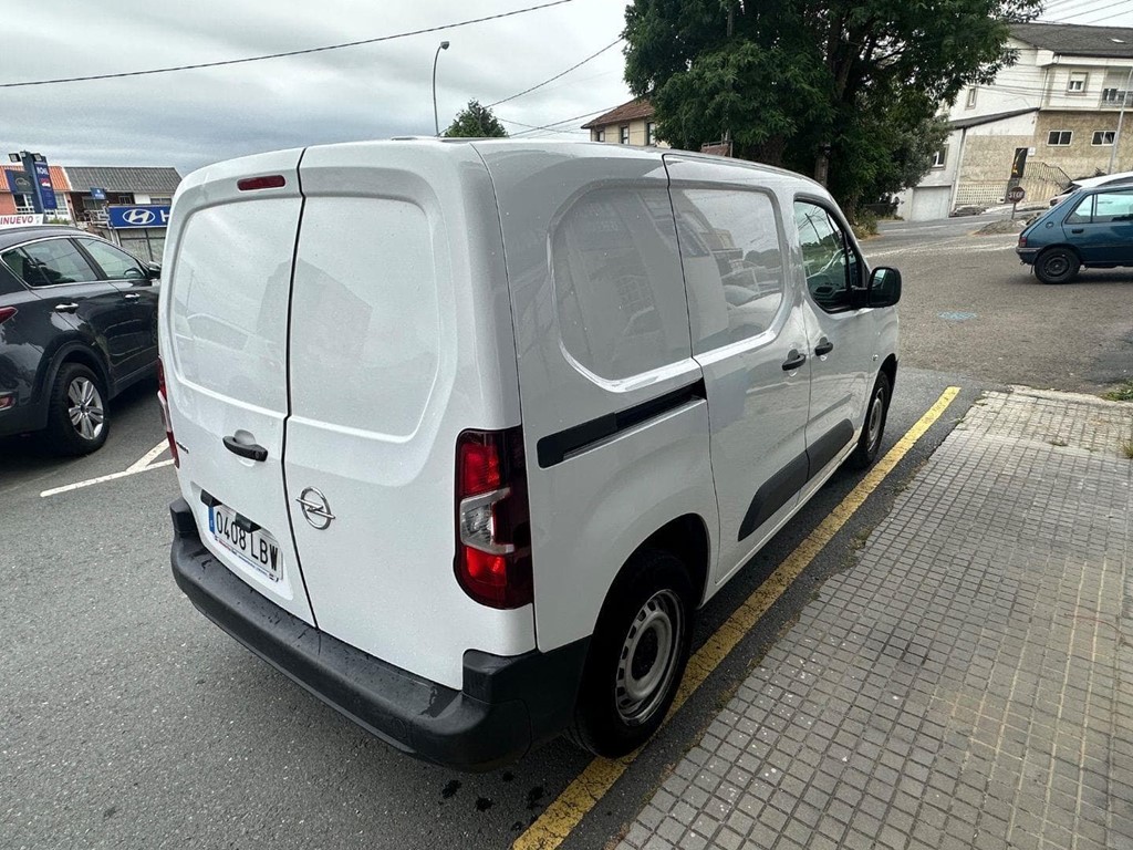 Foto 2 OPEL Combo 1.5 TD SS 75kW100CV Active L H1 1000k