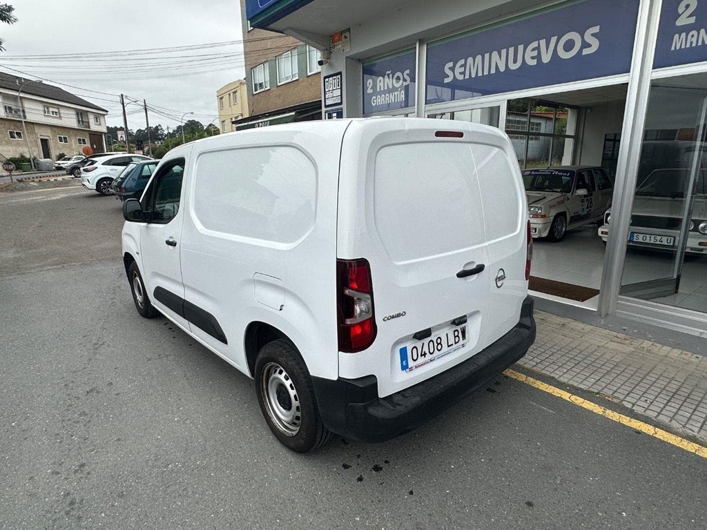 Foto 4 OPEL Combo 1.5 TD SS 75kW100CV Active L H1 1000k
