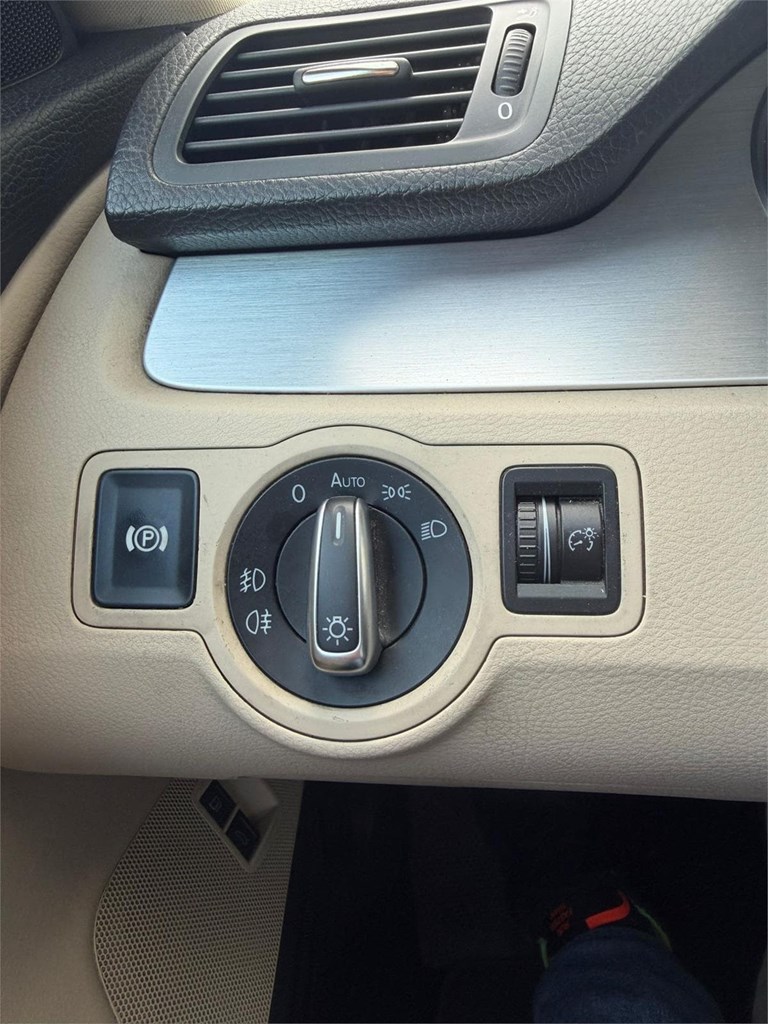 Foto 7 Passat CC 2.0 TDI 140cv DPF DSG RLine