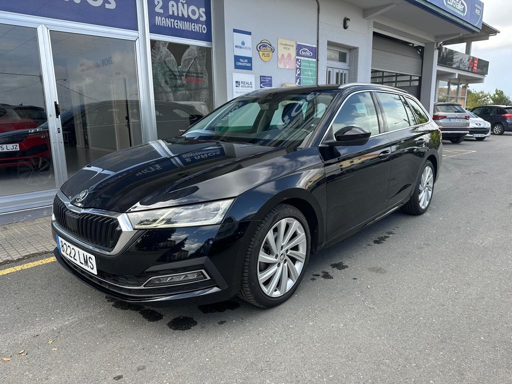 Foto 1 SKODA Octavia Combi 2.0 TDI DSG Style