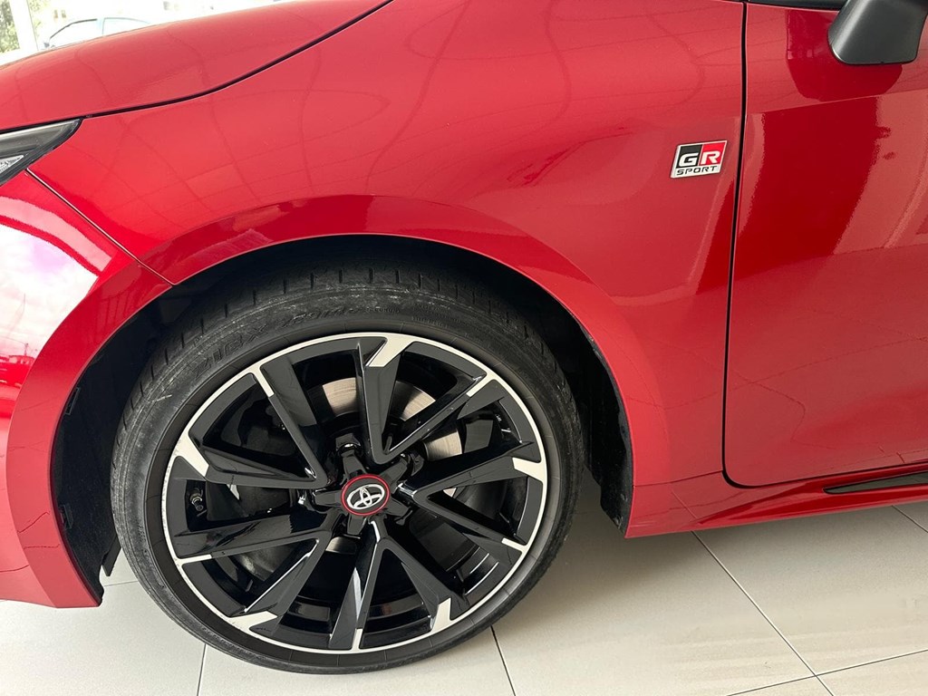 Foto 6 TOYOTA Corolla 2.0 180H GR SPORT ECVT