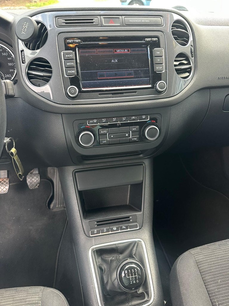 Foto 7 VOLKSWAGEN Tiguan 2.0 TDI 110cv 4x2 T1 BlueMotion Tech