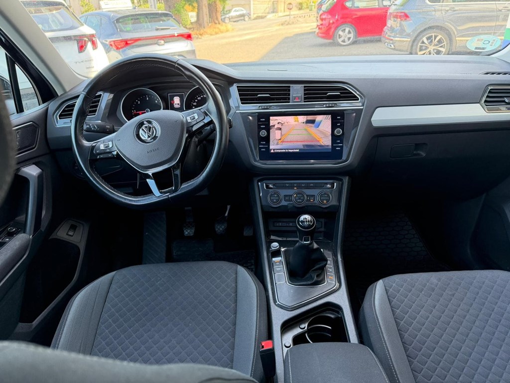 Foto 7 VOLKSWAGEN Tiguan Advance 2.0 TDI
