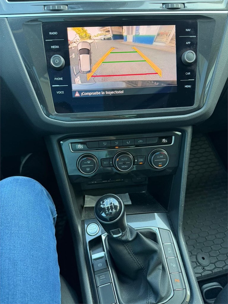 Foto 9 VOLKSWAGEN Tiguan Advance 2.0 TDI